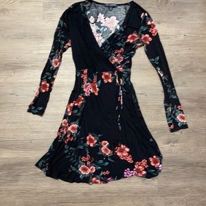 Beautiful soft black dress with floral print (small)